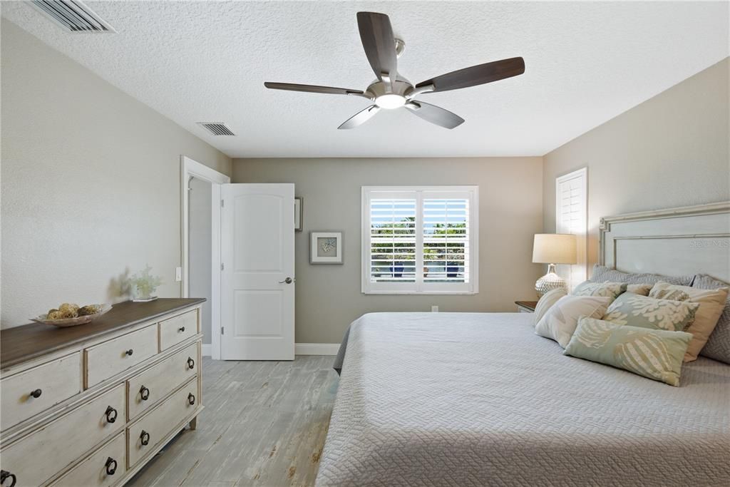 For Sale: $1,020,000 (4 beds, 3 baths, 2222 Square Feet)