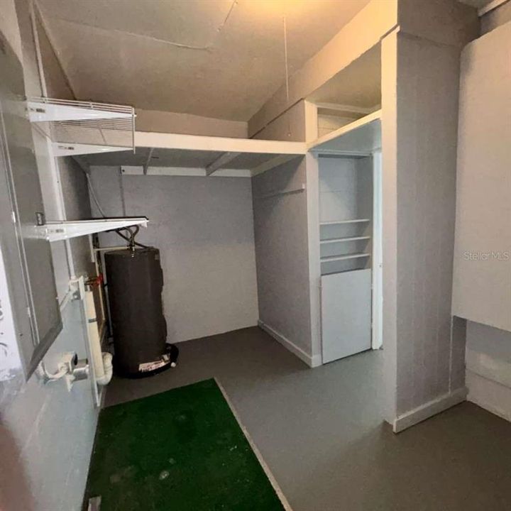 For Sale: $295,000 (3 beds, 1 baths, 1369 Square Feet)