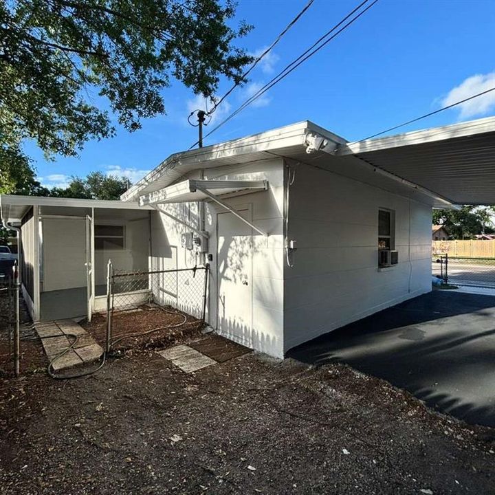For Sale: $295,000 (3 beds, 1 baths, 1369 Square Feet)