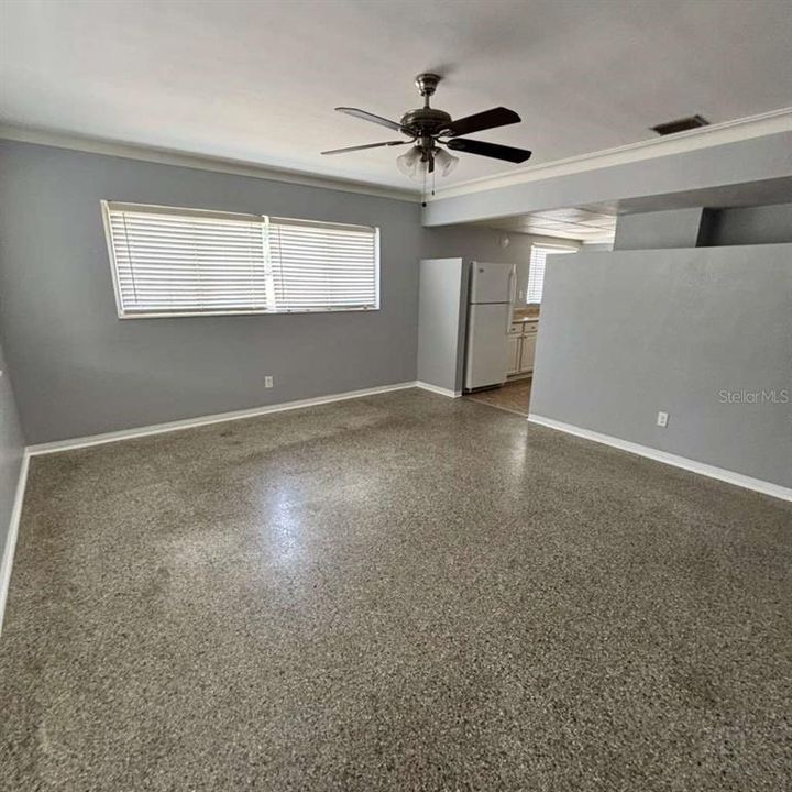 For Sale: $295,000 (3 beds, 1 baths, 1369 Square Feet)