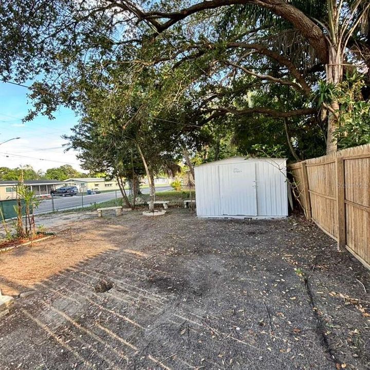 For Sale: $295,000 (3 beds, 1 baths, 1369 Square Feet)