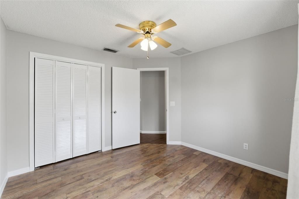Activo con contrato: $305,000 (3 camas, 2 baños, 1798 Pies cuadrados)