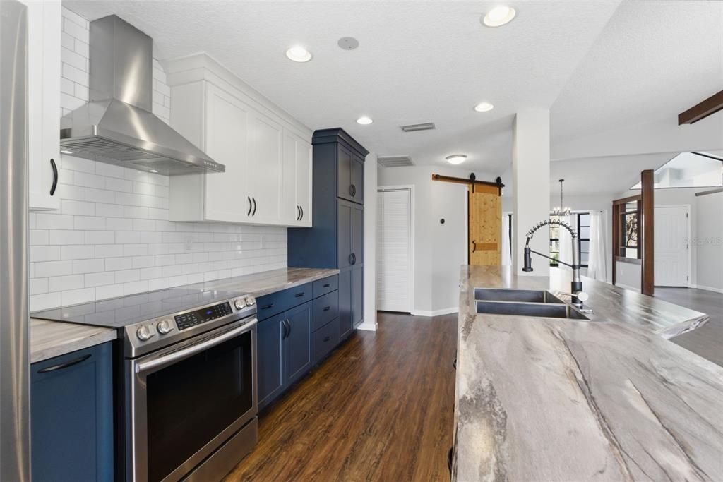 Activo con contrato: $305,000 (3 camas, 2 baños, 1798 Pies cuadrados)