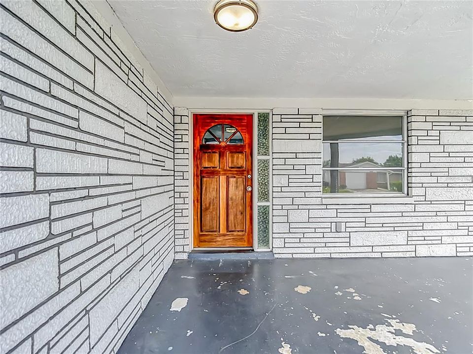 For Sale: $227,900 (2 beds, 2 baths, 1098 Square Feet)