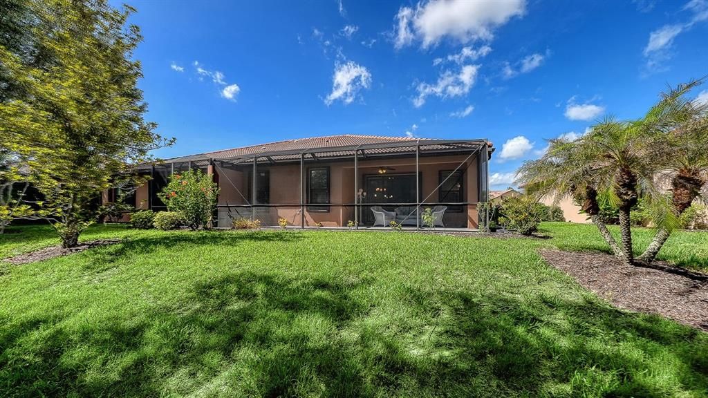 Activo con contrato: $375,000 (2 camas, 2 baños, 1685 Pies cuadrados)