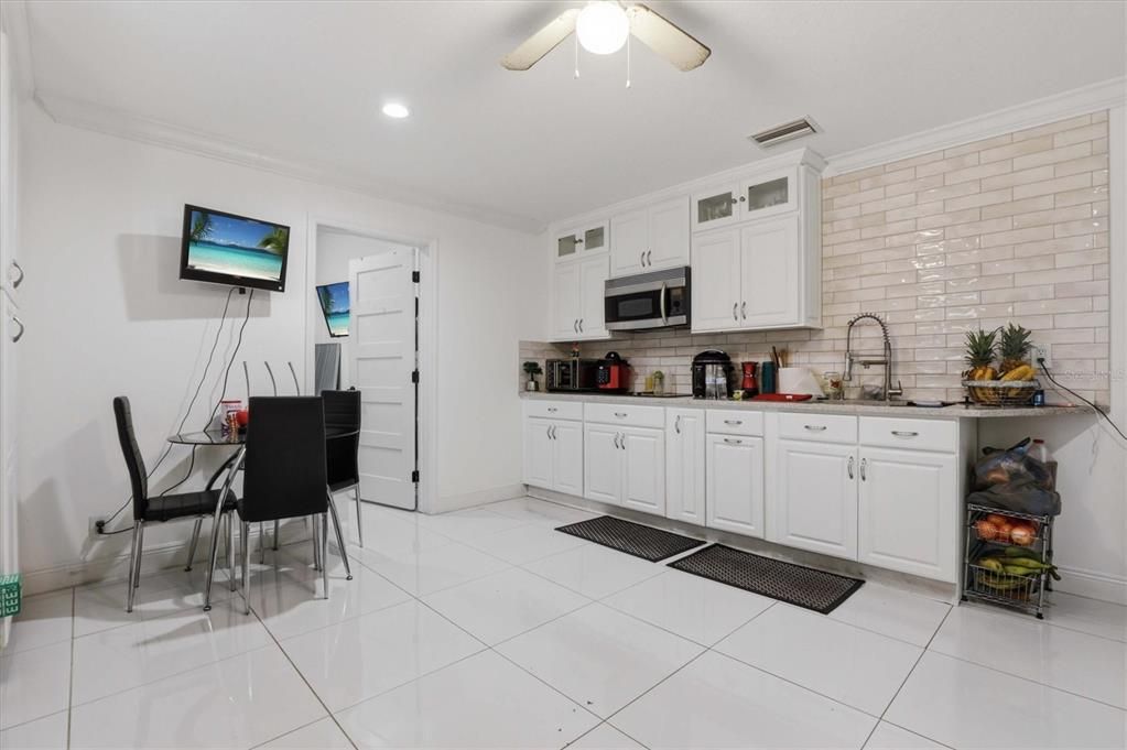 For Sale: $774,900 (4 beds, 3 baths, 2800 Square Feet)