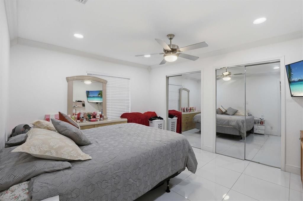 For Sale: $774,900 (4 beds, 3 baths, 2800 Square Feet)