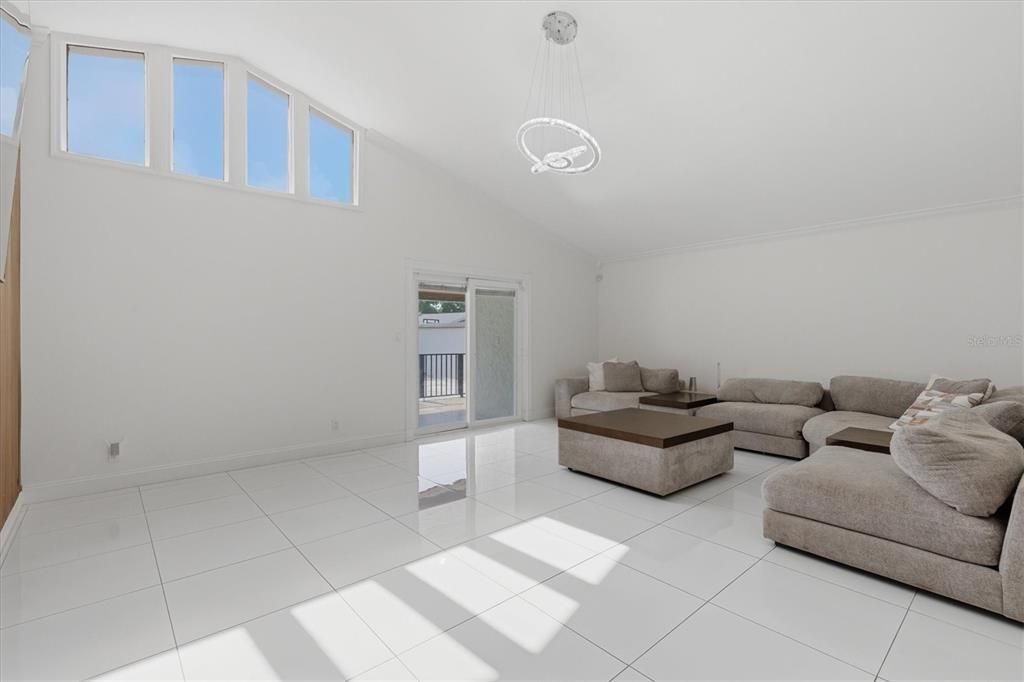 For Sale: $774,900 (4 beds, 3 baths, 2800 Square Feet)