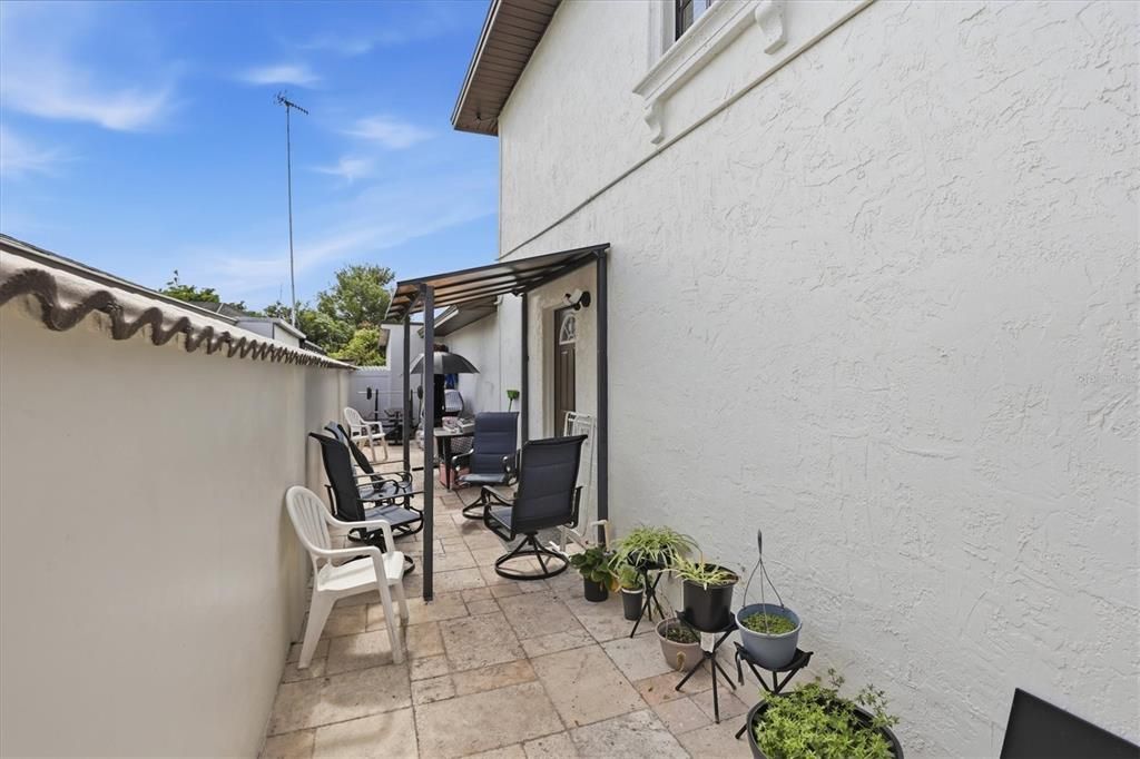For Sale: $774,900 (4 beds, 3 baths, 2800 Square Feet)