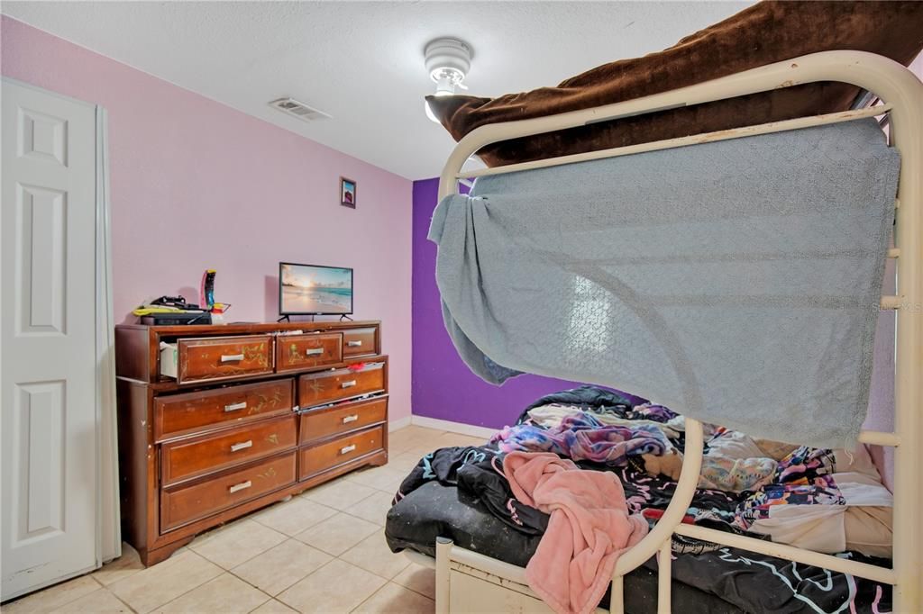 На продажу: $190,000 (3 спален, 2 ванн, 1291 Квадратных фут)