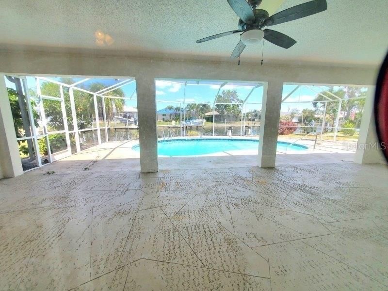 For Rent: $2,500 (3 beds, 2 baths, 1673 Square Feet)