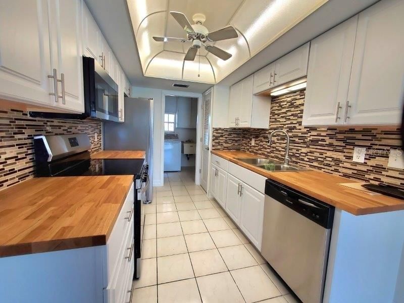 For Rent: $2,500 (3 beds, 2 baths, 1673 Square Feet)