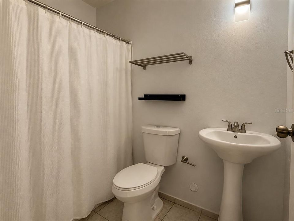 For Sale: $425,000 (3 beds, 2 baths, 1763 Square Feet)