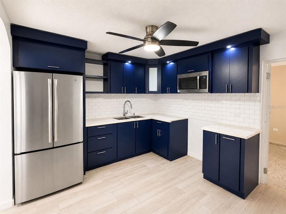 For Sale: $425,000 (3 beds, 2 baths, 1763 Square Feet)