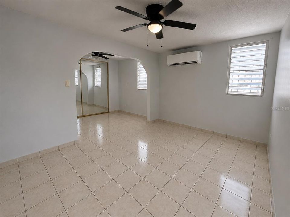 For Sale: $425,000 (3 beds, 2 baths, 1763 Square Feet)