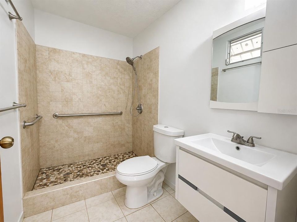 For Sale: $425,000 (3 beds, 2 baths, 1763 Square Feet)
