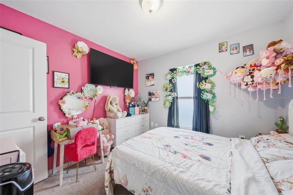 На продажу: $349,999 (4 спален, 2 ванн, 1646 Квадратных фут)