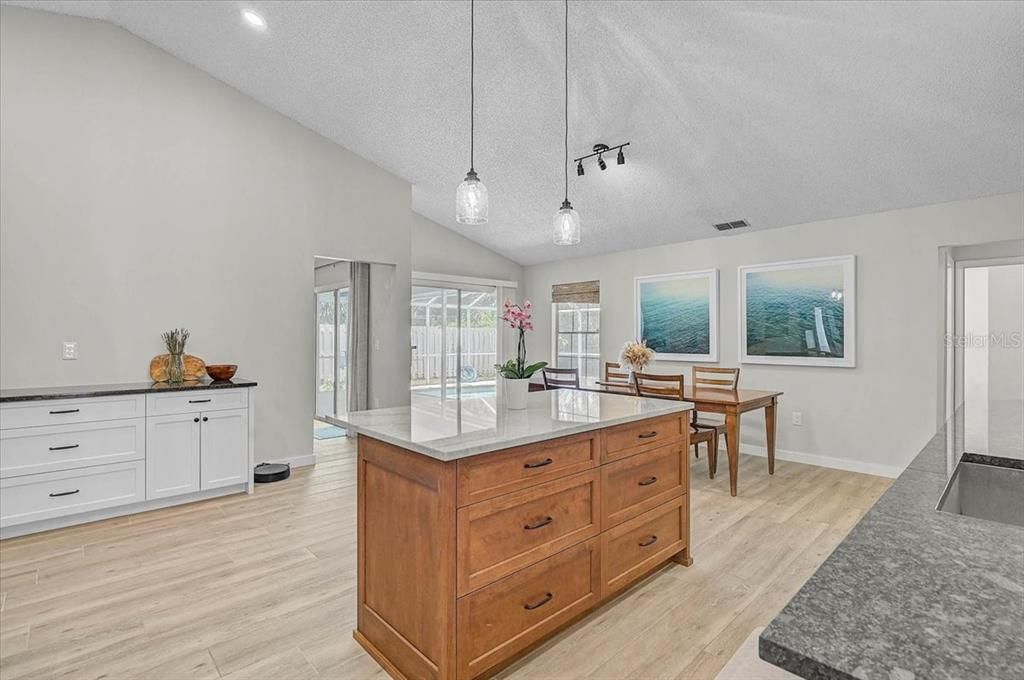 For Sale: $525,000 (4 beds, 2 baths, 1990 Square Feet)