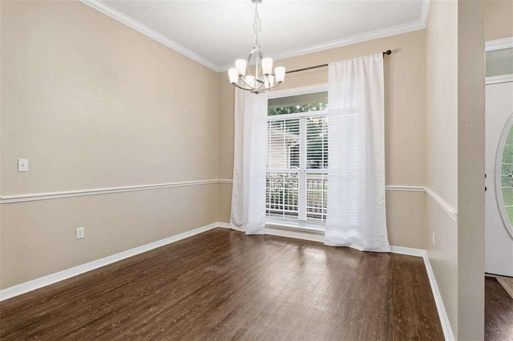 For Sale: $424,000 (4 beds, 3 baths, 1913 Square Feet)