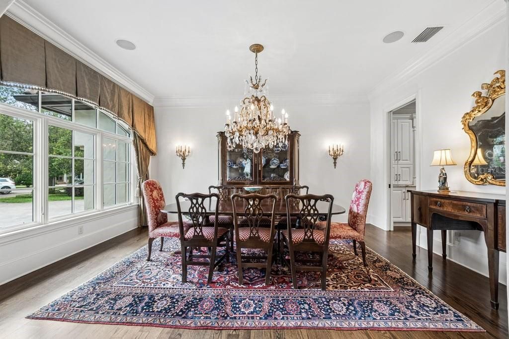 For Sale: $6,000,000 (5 beds, 6 baths, 7397 Square Feet)