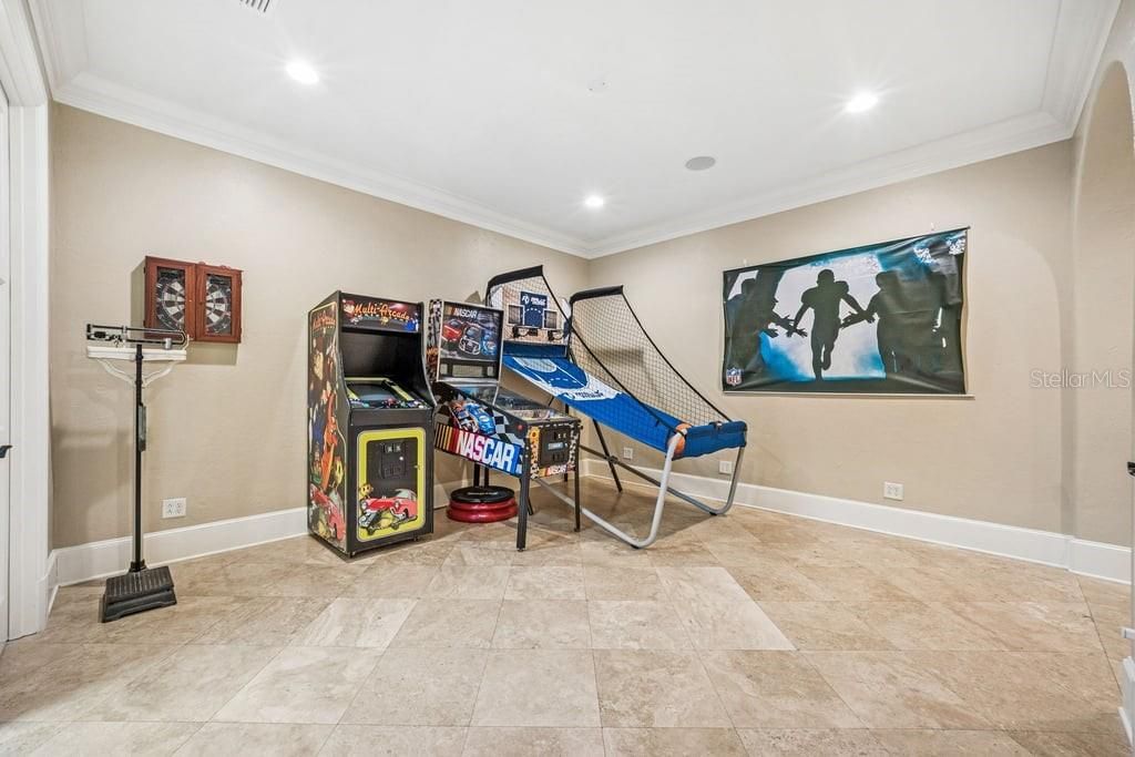 For Sale: $6,000,000 (5 beds, 6 baths, 7397 Square Feet)