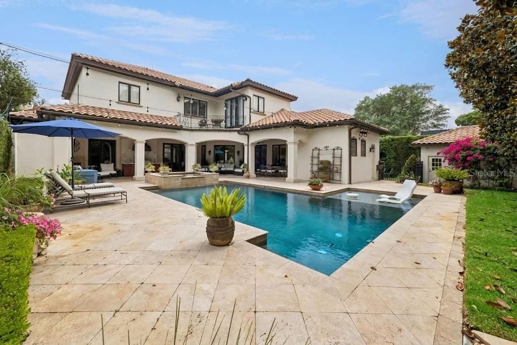 For Sale: $6,000,000 (5 beds, 6 baths, 7397 Square Feet)
