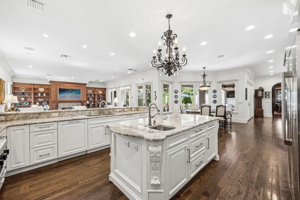 For Sale: $6,000,000 (5 beds, 6 baths, 7397 Square Feet)