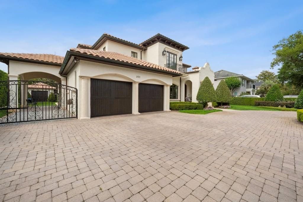 For Sale: $6,000,000 (5 beds, 6 baths, 7397 Square Feet)