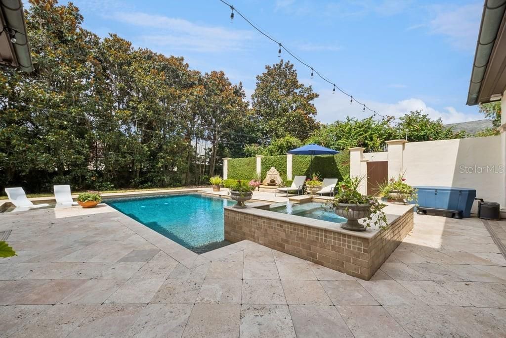 For Sale: $6,000,000 (5 beds, 6 baths, 7397 Square Feet)