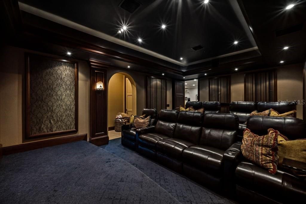 For Sale: $6,000,000 (5 beds, 6 baths, 7397 Square Feet)