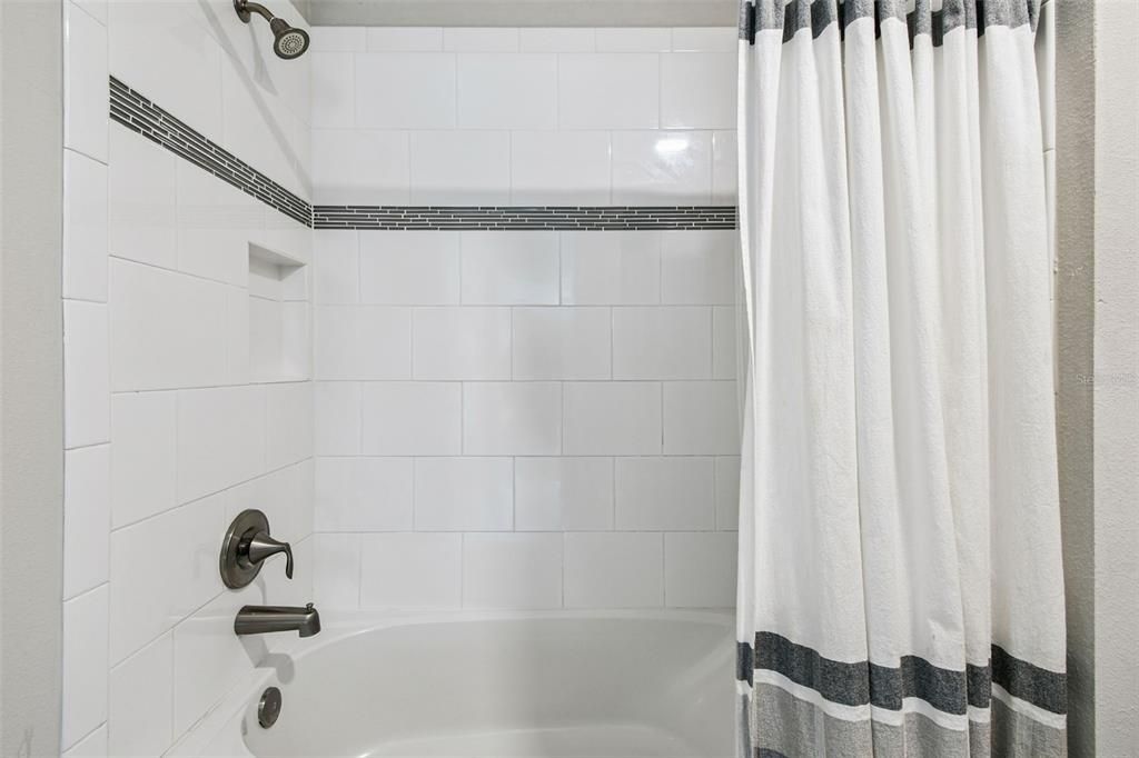 For Sale: $410,000 (4 beds, 3 baths, 2377 Square Feet)