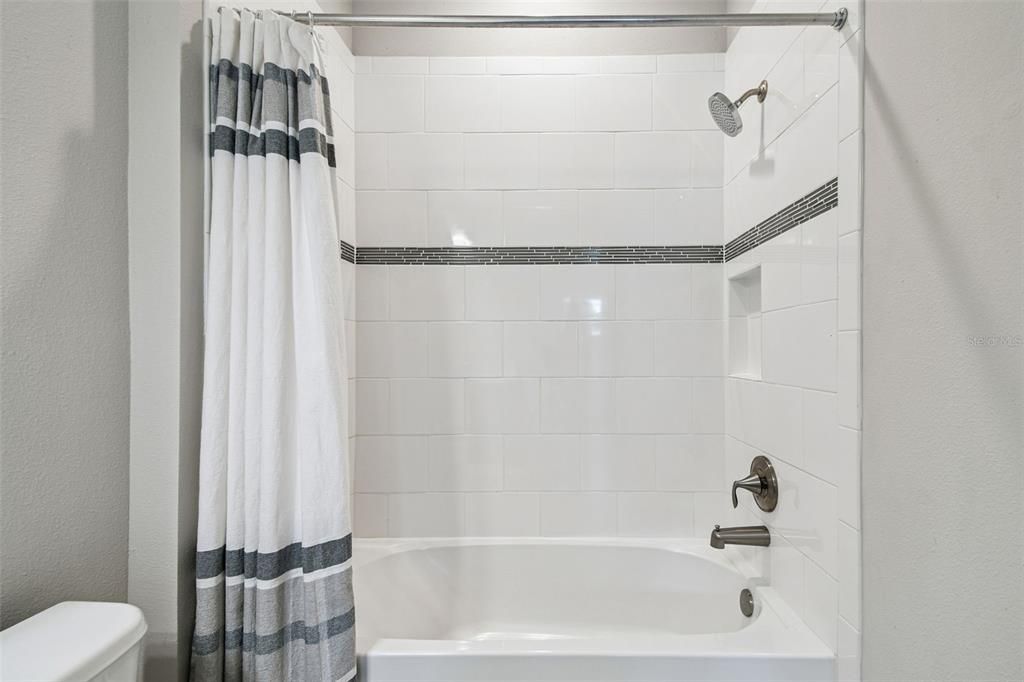 For Sale: $410,000 (4 beds, 3 baths, 2377 Square Feet)