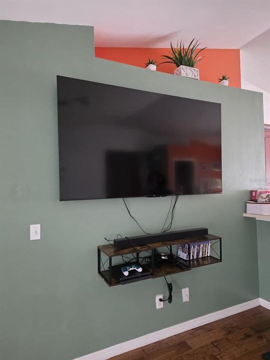 En Venta: $260,000 (3 camas, 2 baños, 1302 Pies cuadrados)