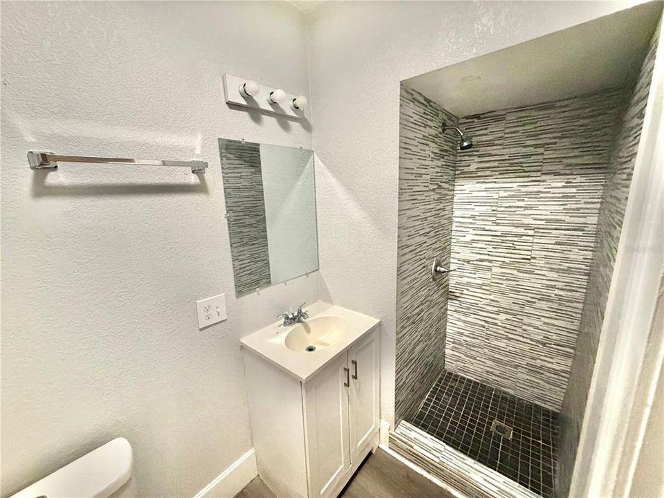 В аренду: $2,500 (3 спален, 2 ванн, 1300 Квадратных фут)