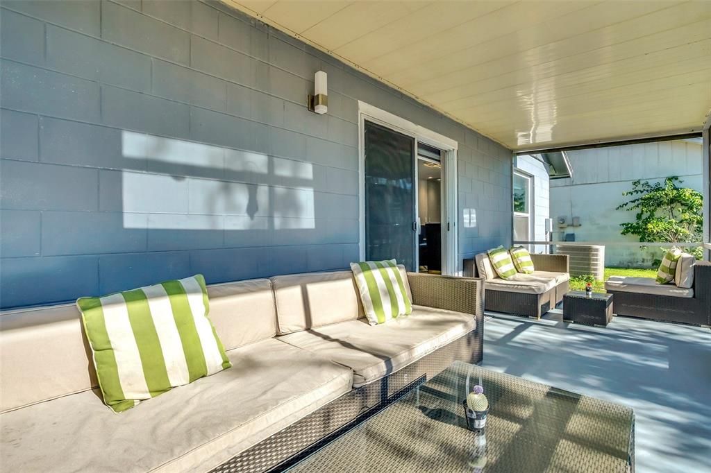 For Sale: $330,000 (2 beds, 2 baths, 1330 Square Feet)
