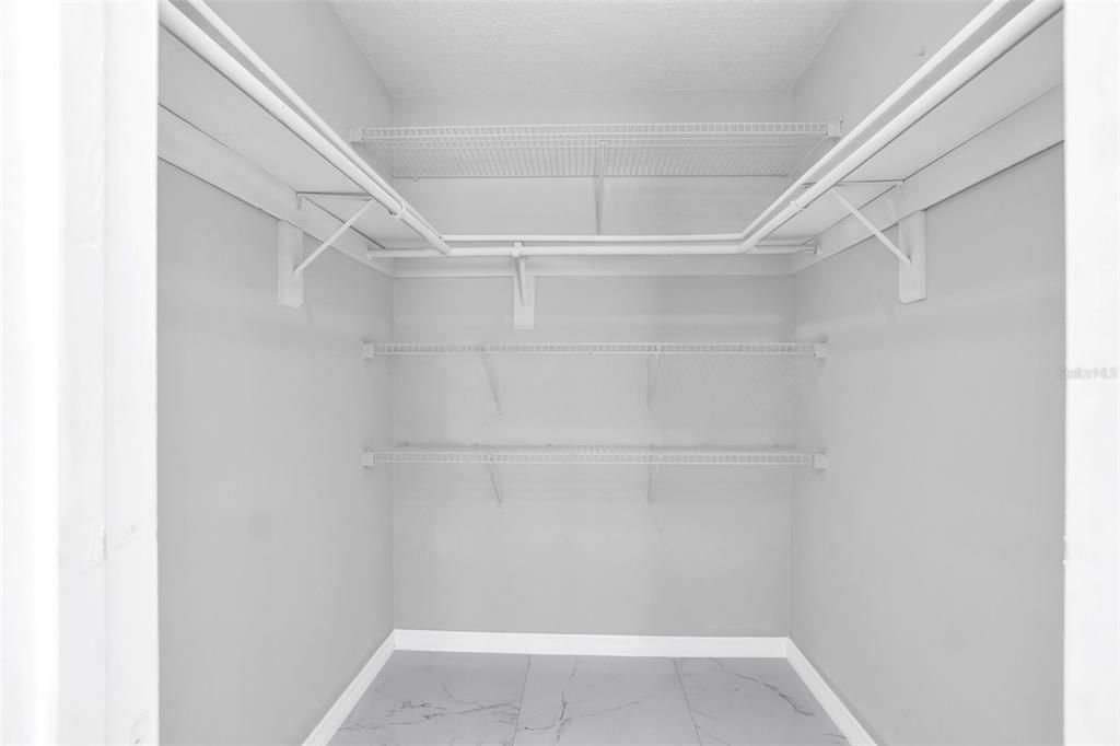 For Sale: $330,000 (2 beds, 2 baths, 1330 Square Feet)