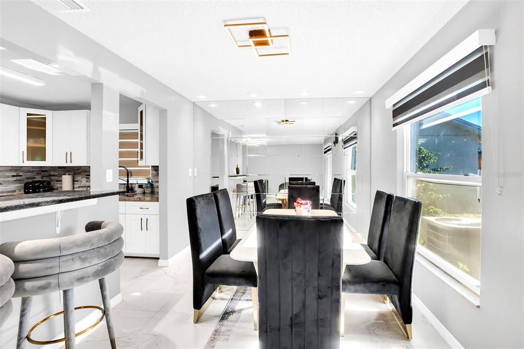 For Sale: $330,000 (2 beds, 2 baths, 1330 Square Feet)