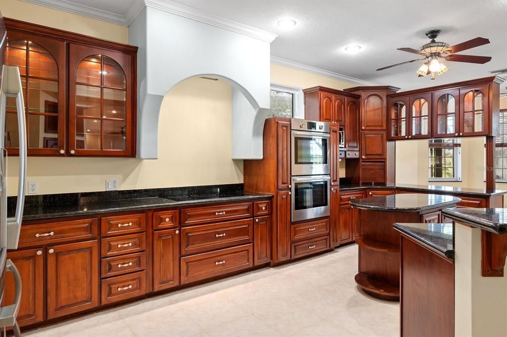 For Sale: $1,499,000 (4 beds, 5 baths, 3612 Square Feet)