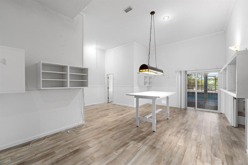Active With Contract: $1,149,000 (4 beds, 5 baths, 3612 Square Feet)