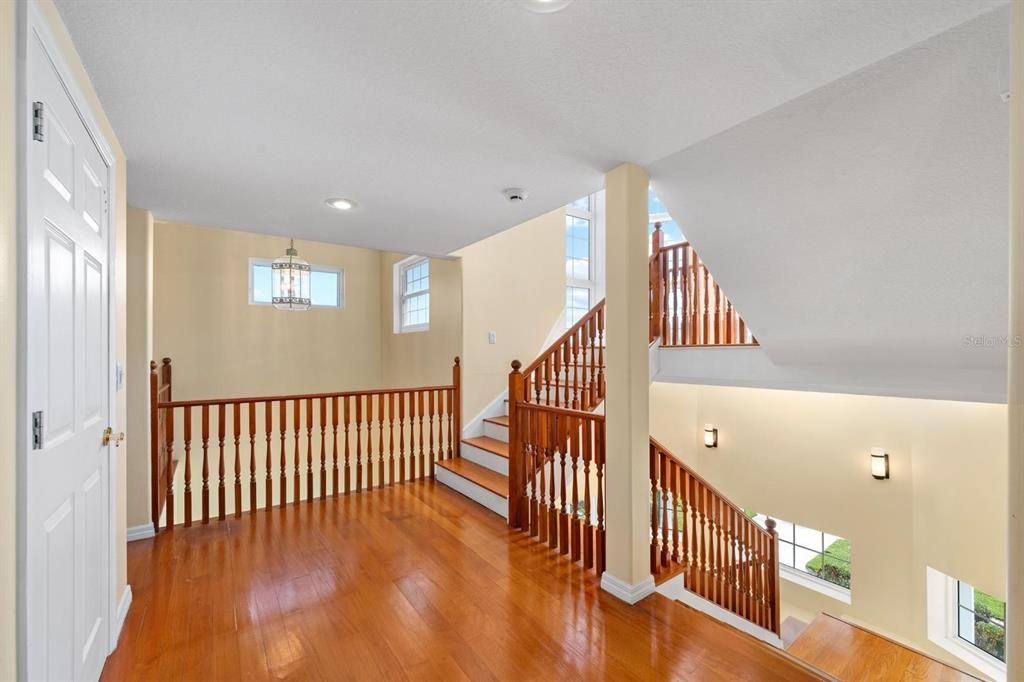 For Sale: $1,499,000 (4 beds, 5 baths, 3612 Square Feet)
