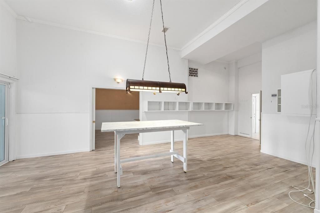Active With Contract: $1,149,000 (4 beds, 5 baths, 3612 Square Feet)