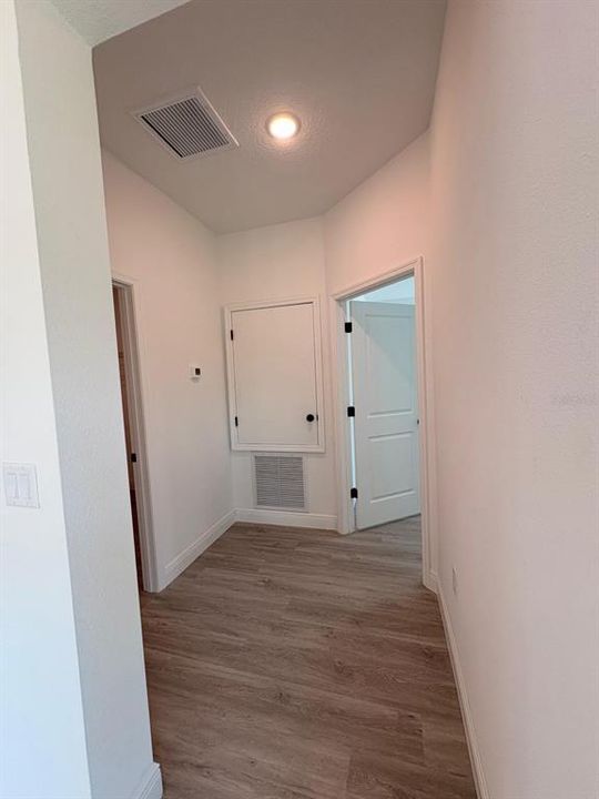 For Sale: $270,000 (4 beds, 2 baths, 1587 Square Feet)
