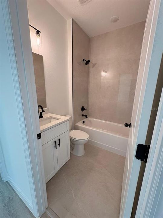For Sale: $270,000 (4 beds, 2 baths, 1587 Square Feet)