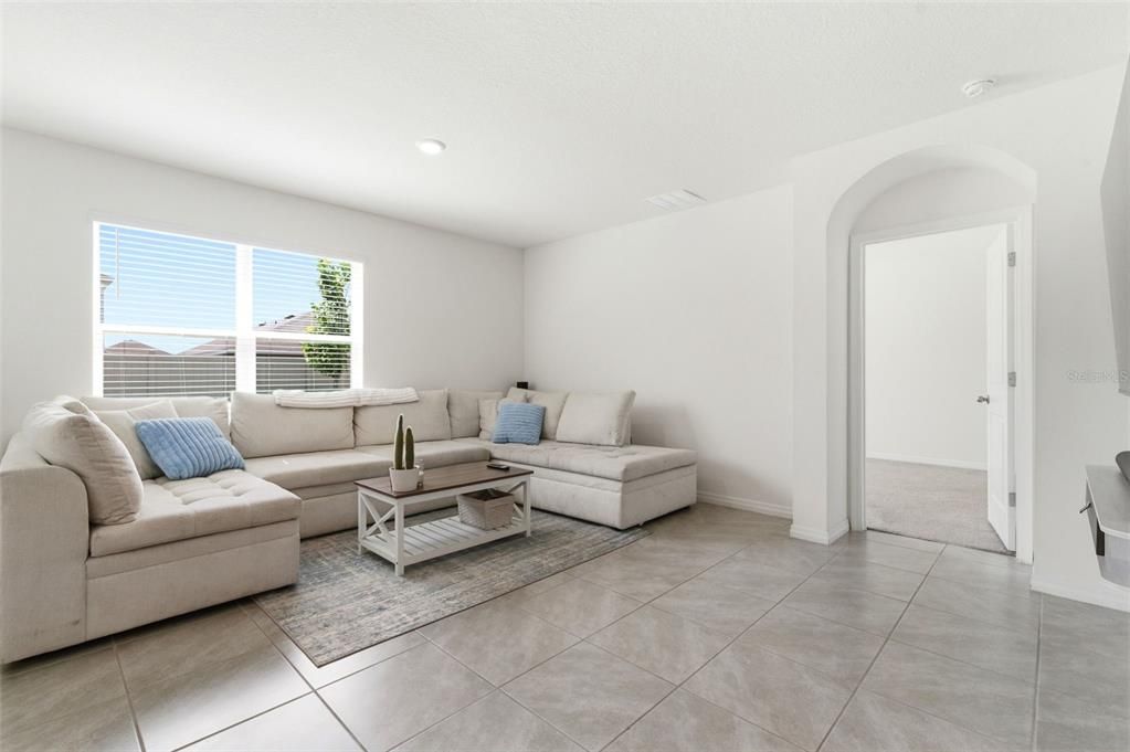 For Sale: $375,000 (4 beds, 2 baths, 1846 Square Feet)