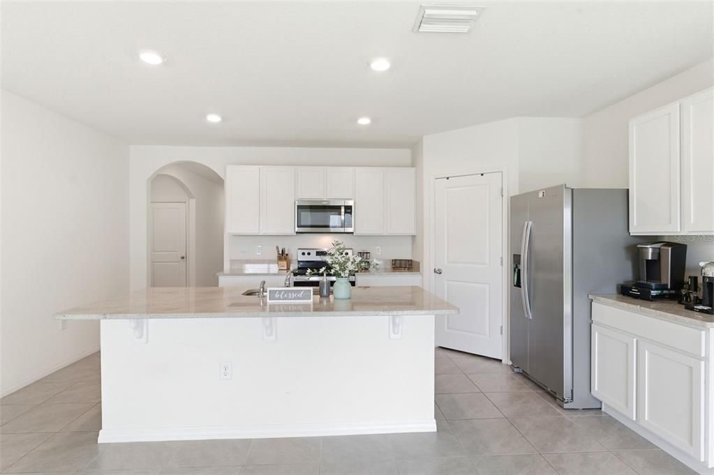 For Sale: $375,000 (4 beds, 2 baths, 1846 Square Feet)