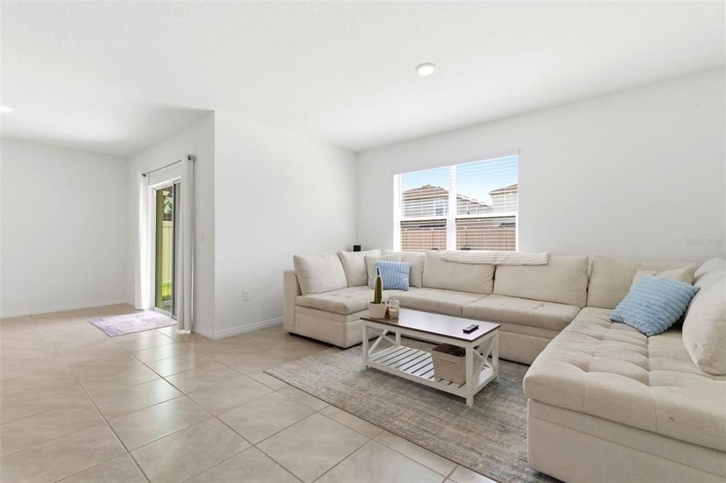 For Sale: $375,000 (4 beds, 2 baths, 1846 Square Feet)