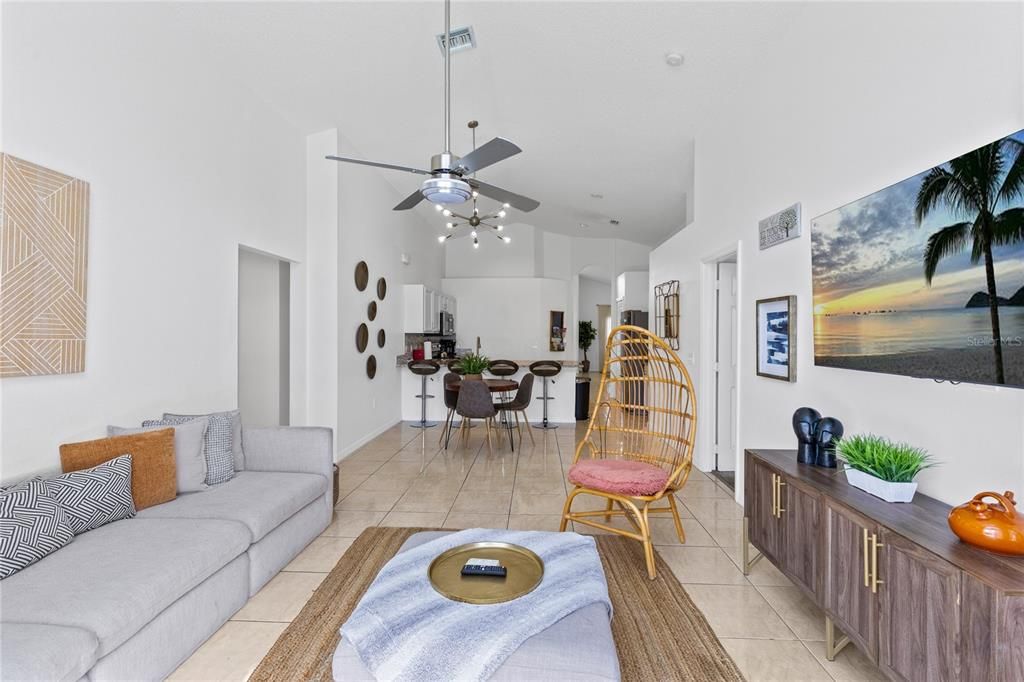 For Sale: $465,000 (4 beds, 3 baths, 1960 Square Feet)