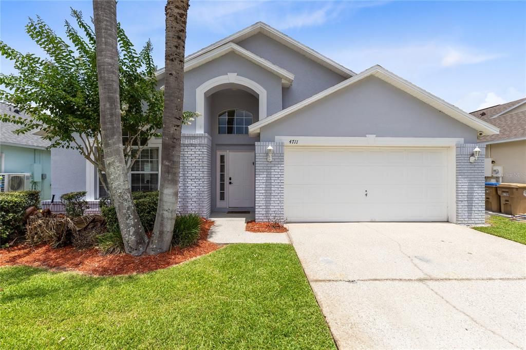 For Sale: $465,000 (4 beds, 3 baths, 1960 Square Feet)