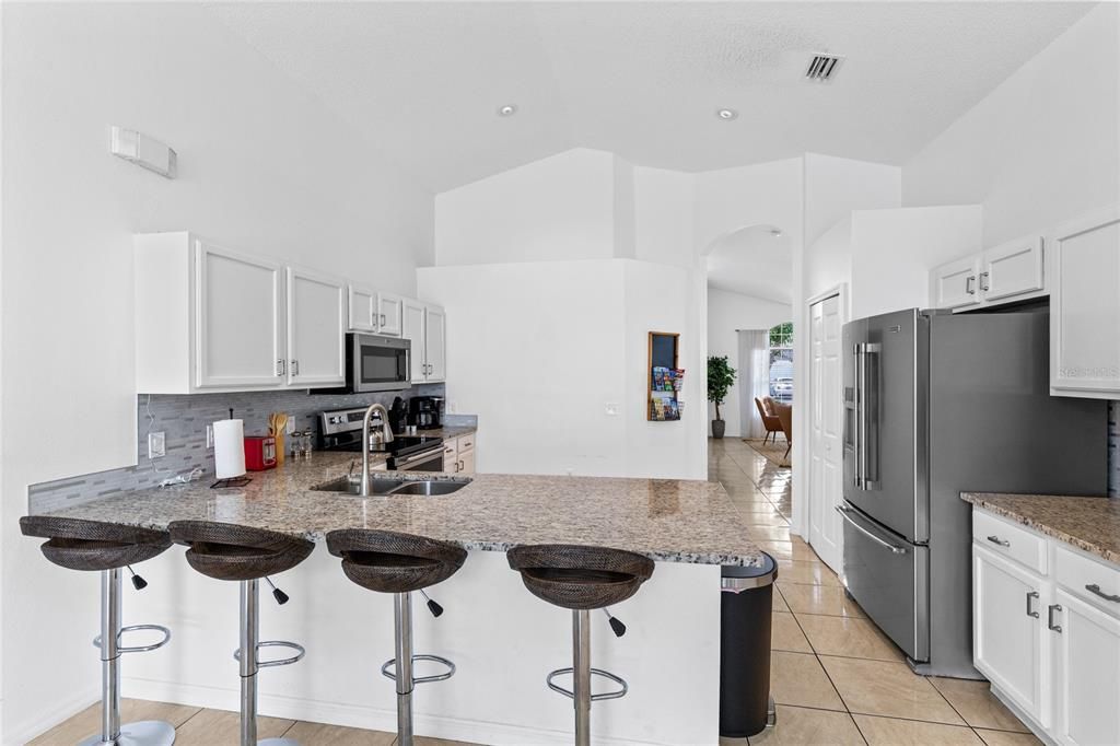 For Sale: $465,000 (4 beds, 3 baths, 1960 Square Feet)