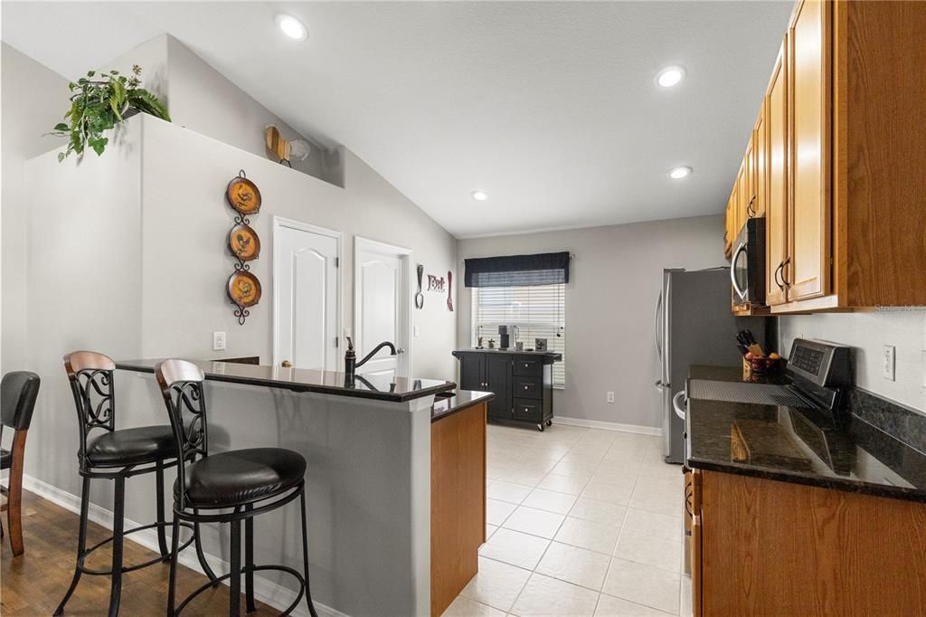 For Sale: $379,900 (3 beds, 3 baths, 1836 Square Feet)